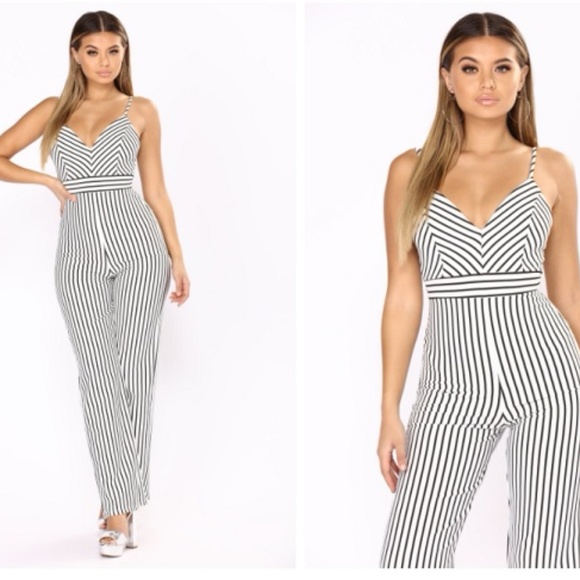 Fashion Nova Pants - Jumpsuit